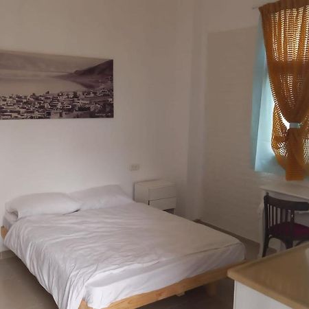 פינה שקטה דקה הליכה לכנרת והטיילת Apartment Tiberias Ngoại thất bức ảnh