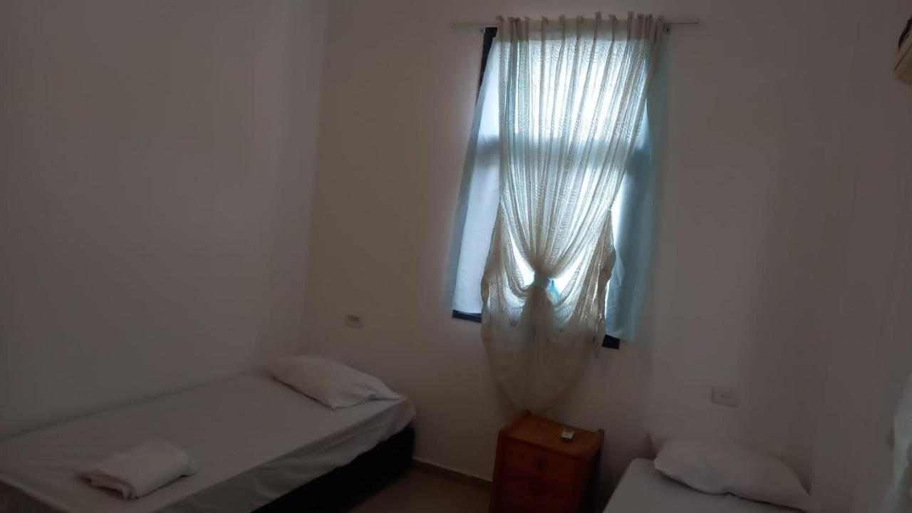 פינה שקטה דקה הליכה לכנרת והטיילת Apartment Tiberias Ngoại thất bức ảnh